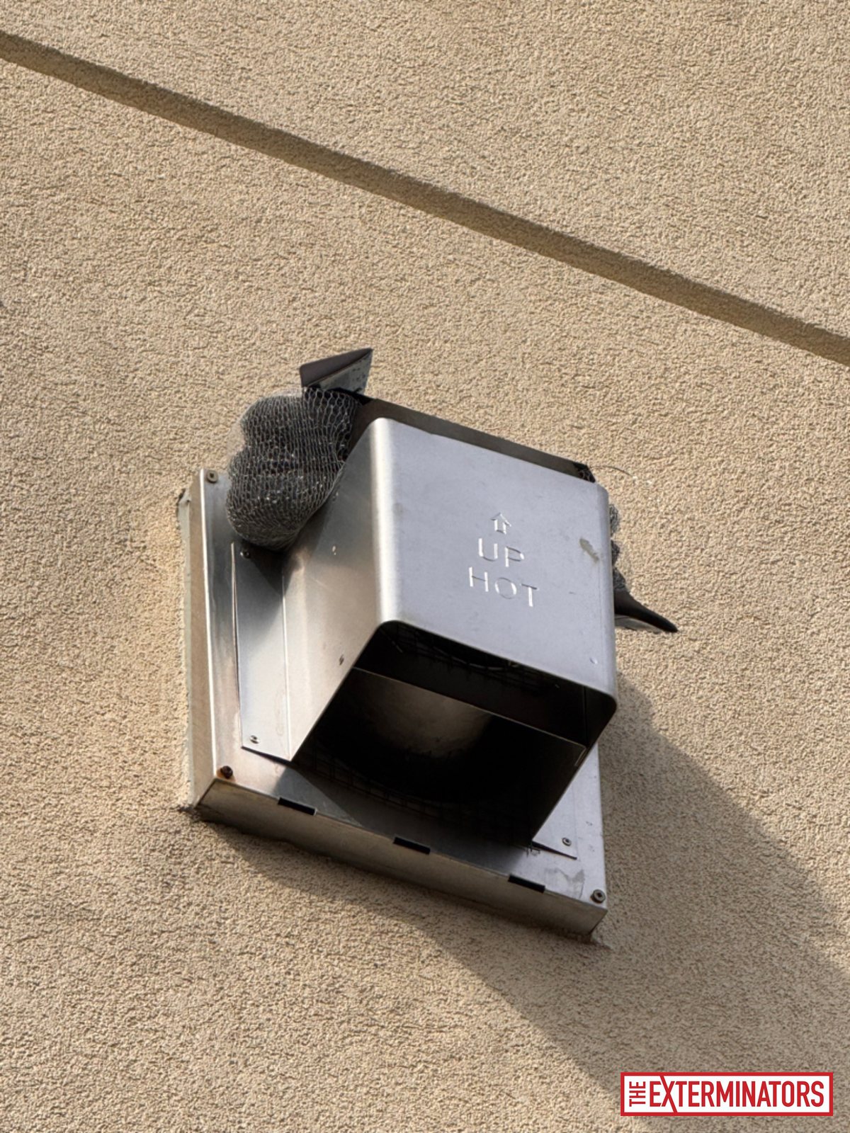 vaughan wall vent screening install 01 vaughan wall vent screening install 01